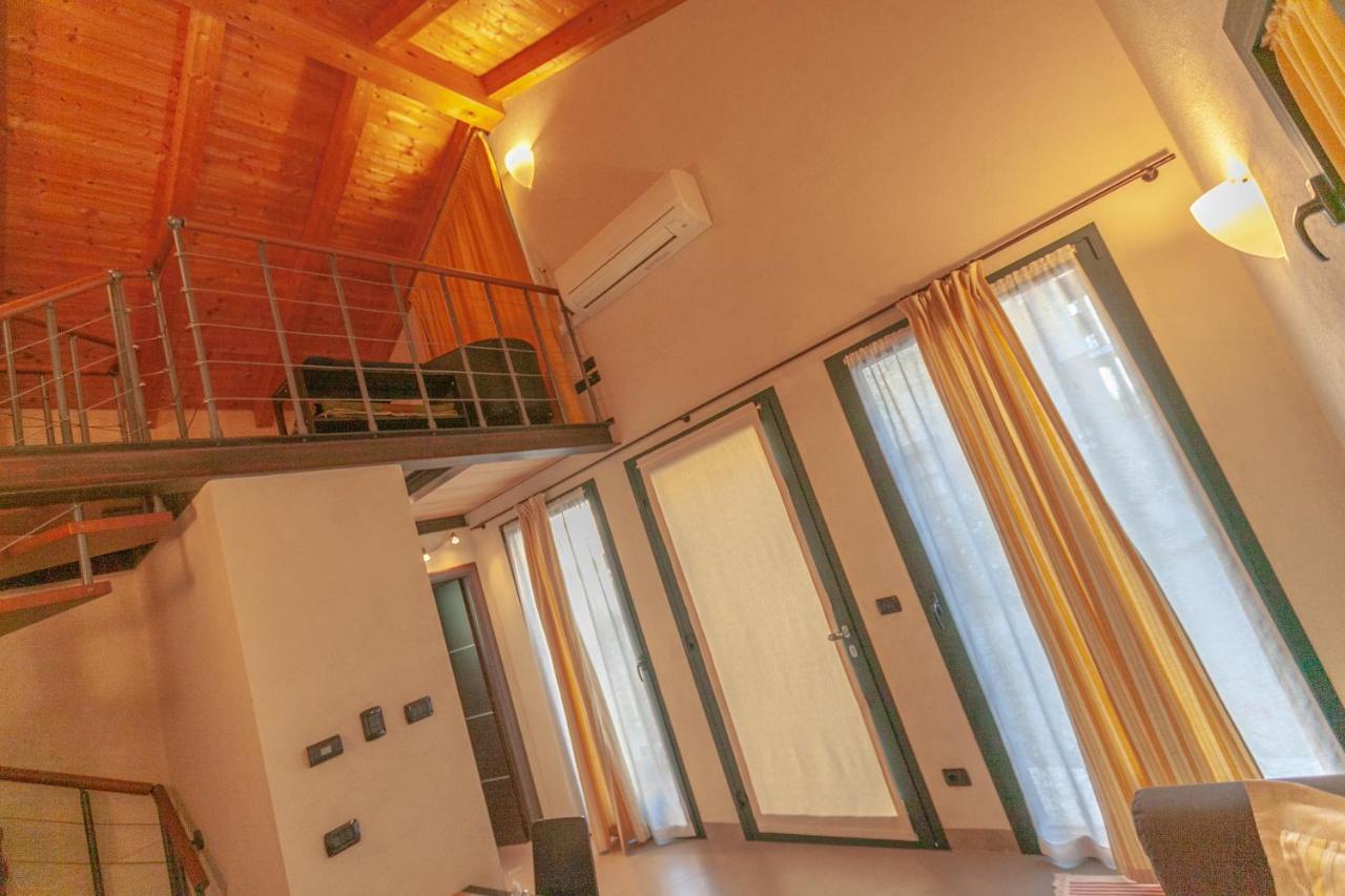 Al Centro Del Borgo Apartment Guarene Bagian luar foto