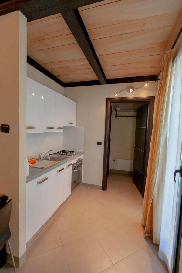 Al Centro Del Borgo Apartment Guarene Bagian luar foto