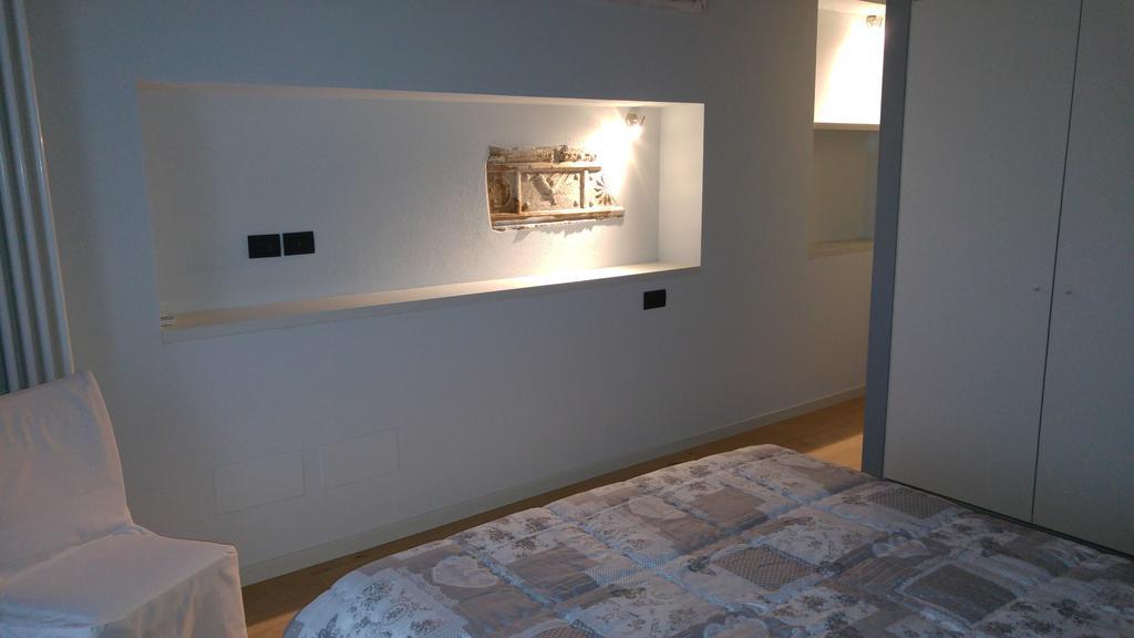Al Centro Del Borgo Apartment Guarene Bagian luar foto